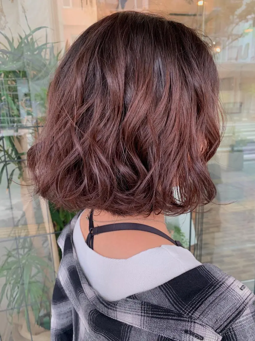 ミディアム カラー 切りっぱなしボブ アッシュ ブリーチ ブリーチなしカラー ピンクカラー カット ヘアカラー トリートメント m ā l o.🌷 サカモトマイコのヘアスタイル