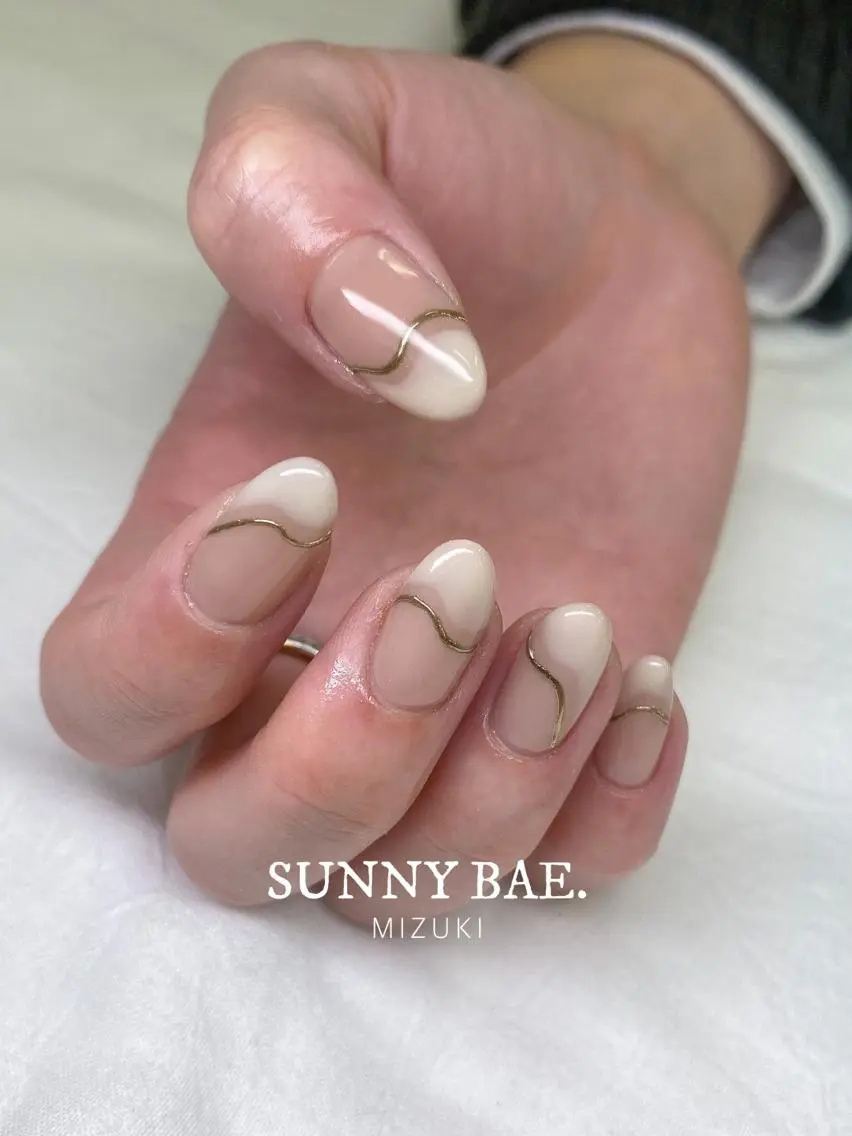 ネイル ミラーネイル 🕊 MIZUKIのネイルデザイン