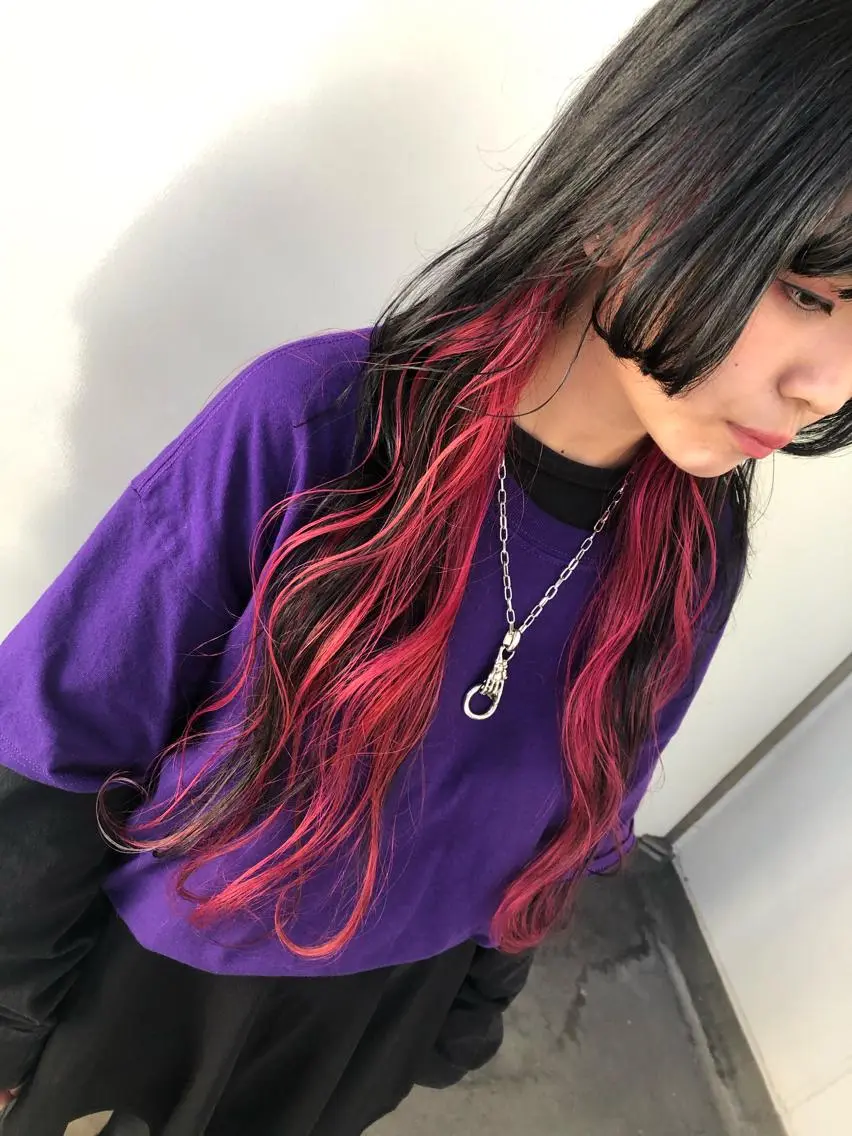ロング カラー ヘアカラー 韓国🇰🇷レイヤー 映える顔周り🩷のヘアスタイル