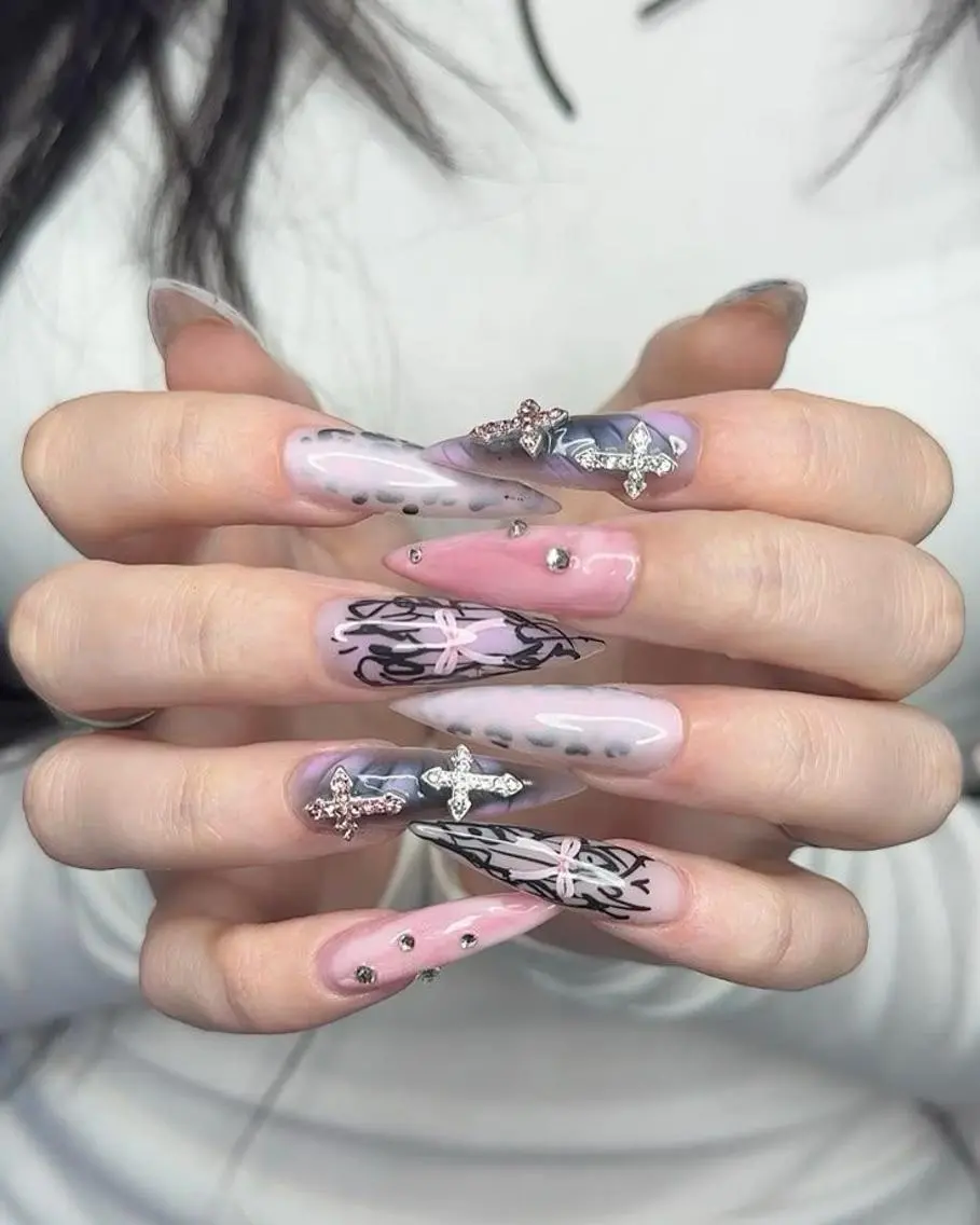 ネイル アートネイル ジェルネイル 韓国ネイル ロングネイル 持ち込み ハンドネイル Luna Nail.Novaのネイルデザイン