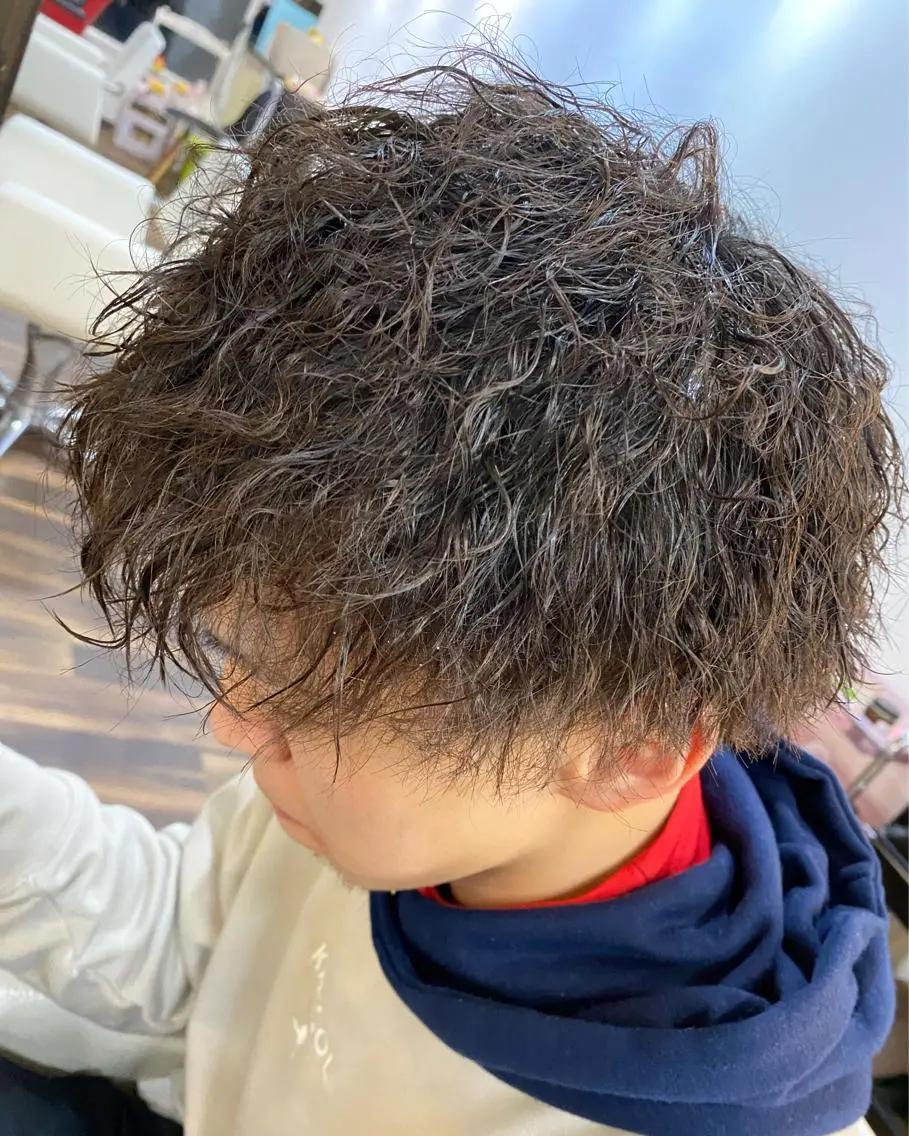 パーマ メンズ メンズパーマ メンズツイストパーマ ツイストパーマ 堀 広夢のヘアスタイル