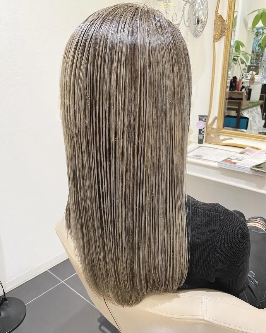 セミロング カラー バレイヤージュ 髪質改善 レイヤーカット カット ヘアカラー 山崎俊輔/髪質改善 /バレイヤージュのヘアスタイル