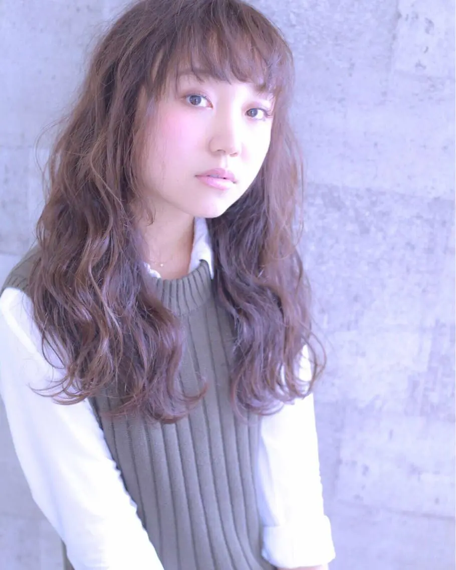 ロング 伊藤 裕貴のヘアスタイル