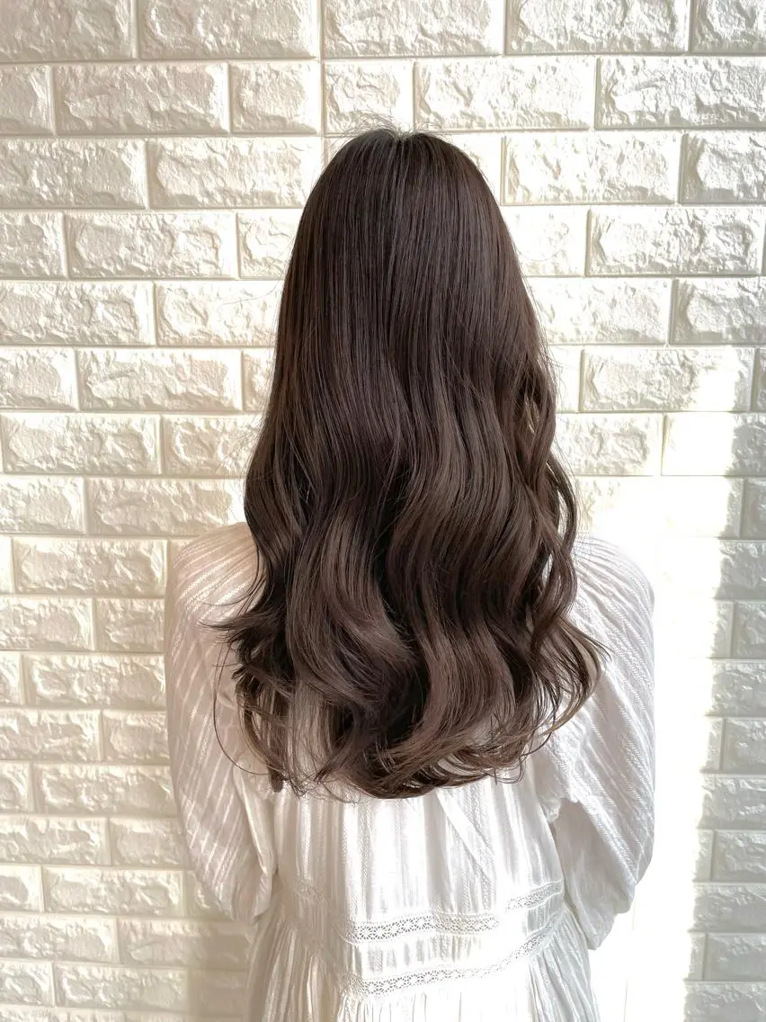 セミロング カラー パーマ ヘアアレンジ ベージュカラー 加藤 綾華のヘアスタイル