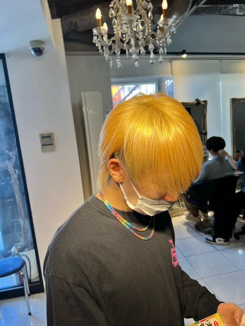 カラー メンズ メンズブリーチ メンズハイライト メンズメッシュ メンズパーマ ブリーチ パーマ特化美容師 茂木広幸のヘアスタイル