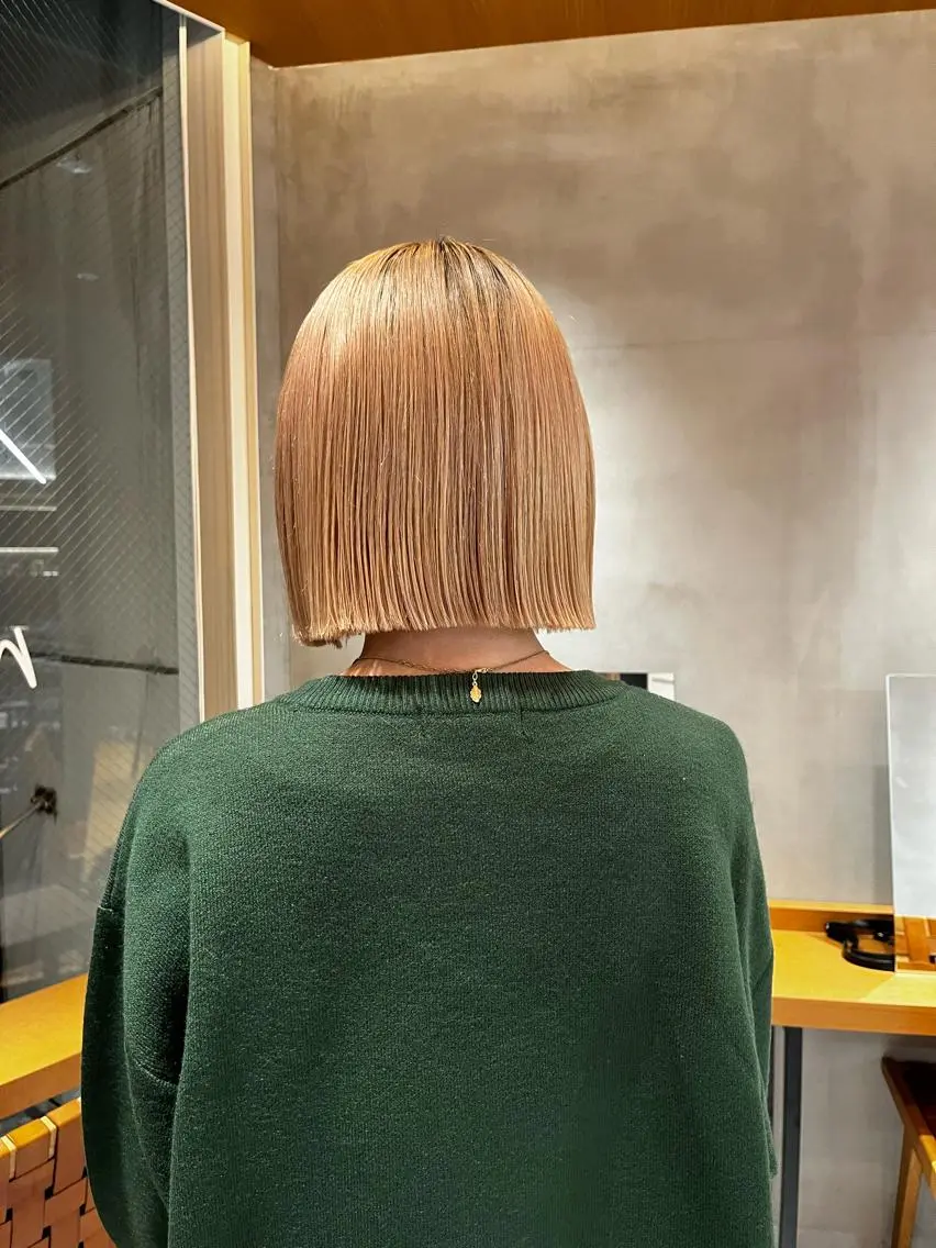 ミディアム 縮毛矯正ボブ&顔まわ レイヤー♡TOMOEのヘアスタイル