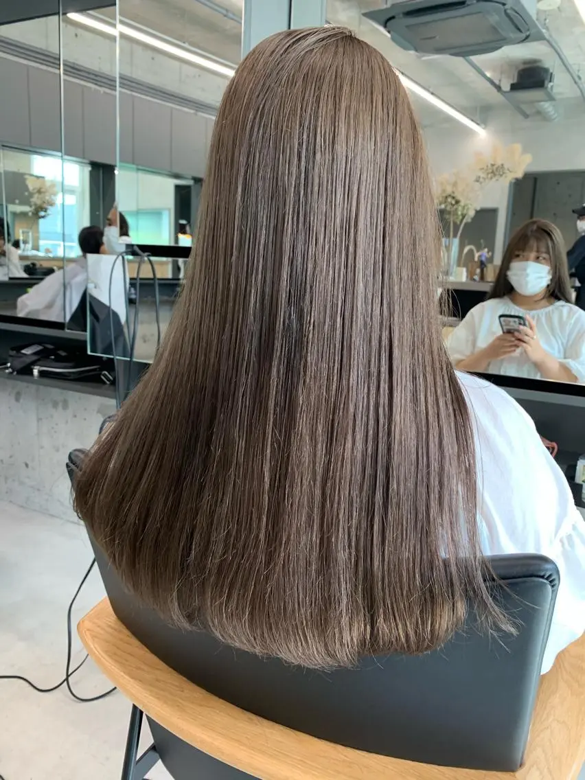 ロング カラー ベージュカラー ブリーチ ブラウンカラー ブラウンベージュ 透明感カラー ヘアカラー トリートメント sakoda shunkiのヘアスタイル