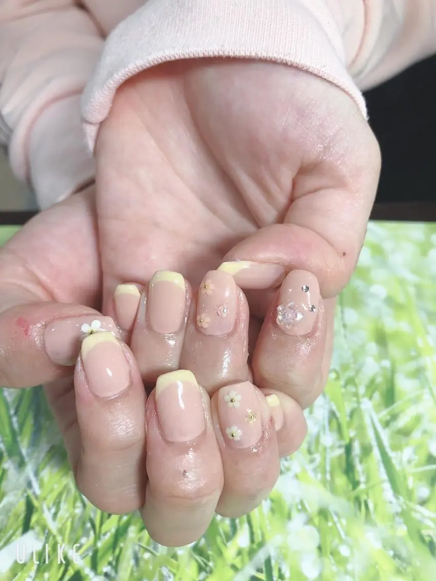 ネイル フラワーネイル ハンドネイル 吉野✨ ネイルデザイナー✨のネイルデザイン