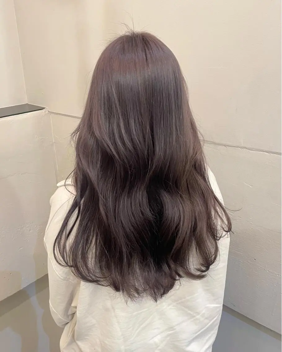 ロング カラー ベージュカラー ブリーチ グレージュ ハイトーンカラー ラベンダーカラー カット ヘアカラー トリートメント 横浜/レイヤーカット /韓国ヘア/佐藤記正のヘアスタイル