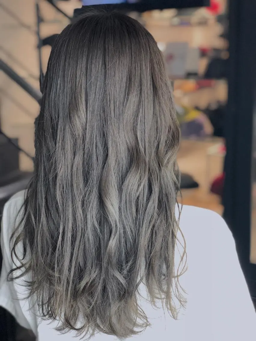 カラー ヘアアレンジ アッシュ アッシュグレー ヘアカラー トリートメント ✨髪質改善縮毛矯正✨ 宇田川修平のヘアスタイル