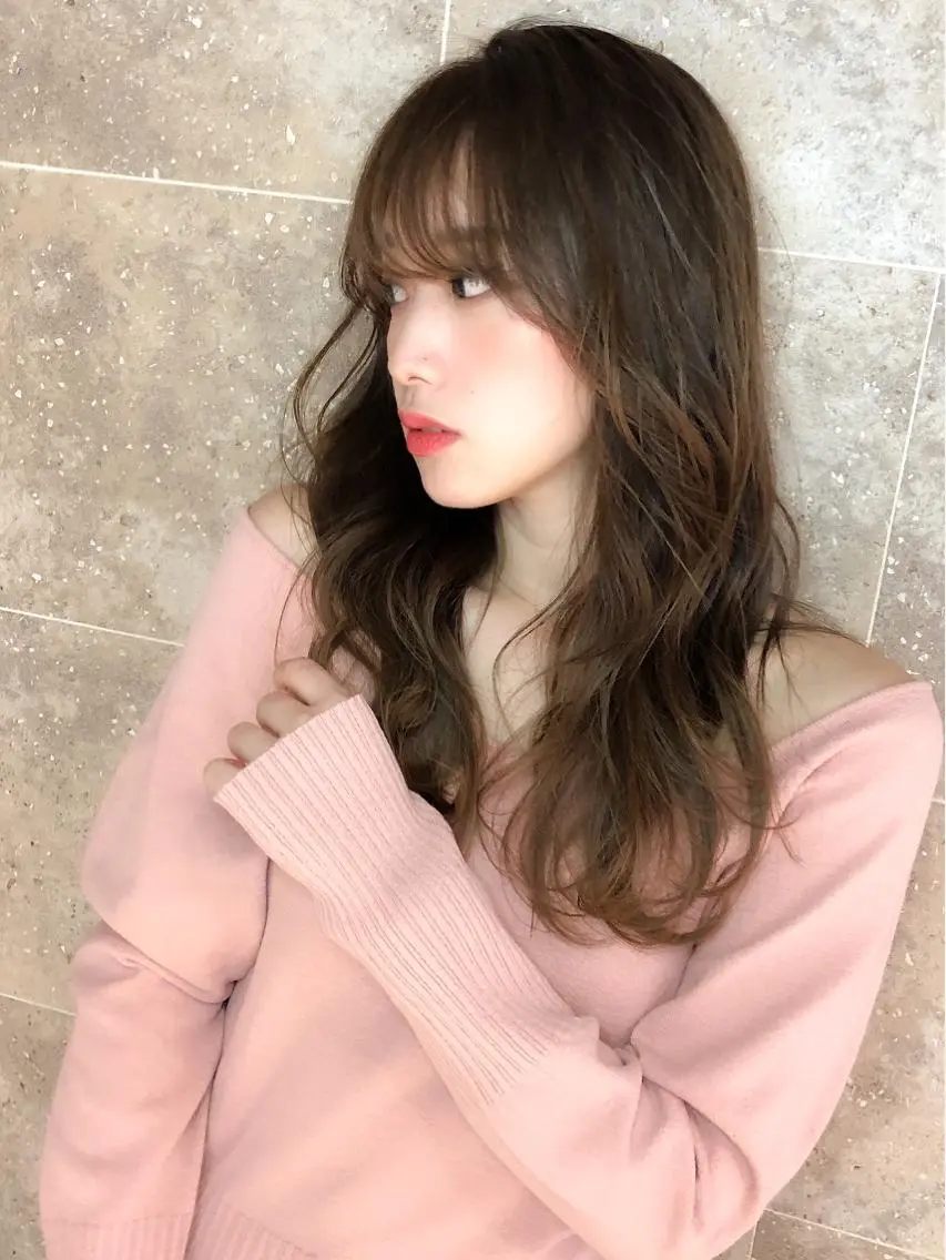 セミロング カラー パーマ カット ヘアカラー トリートメント 前髪の割れ癖を治す プロ✂️ヒロのヘアスタイル
