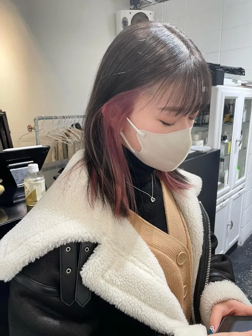 セミロング カラー ヘアアレンジ ブリーチ ピンクカラー カット ヘアカラー トリートメント 艶ハイトーン/ヘア アレンジAYAKAのヘアスタイル