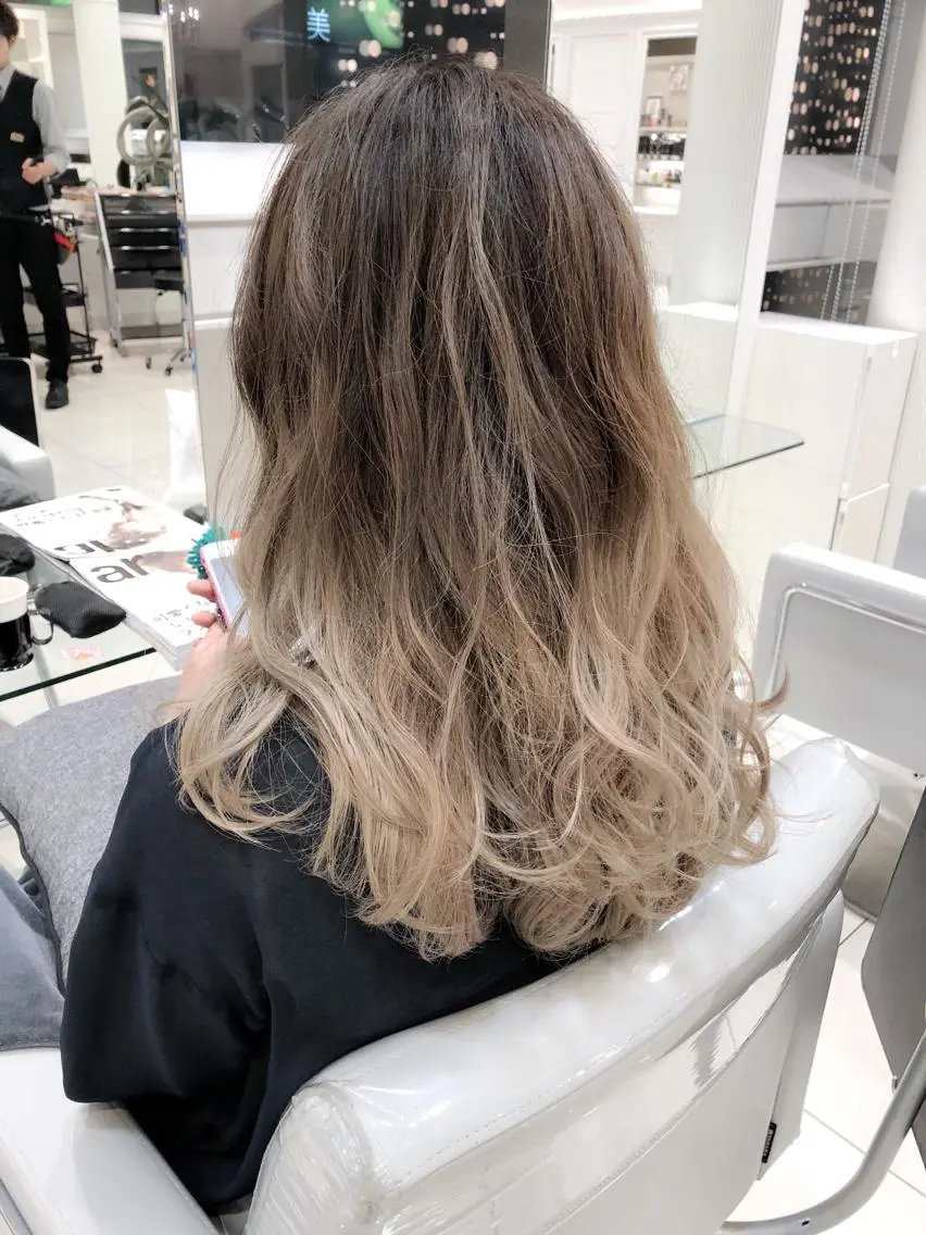 ロング カラー ブリーチ グラデーションカラー カット ヘアカラー トリートメント 縮毛矯正/髪質改善 /ブリーチ/東陽町✨のヘアスタイル