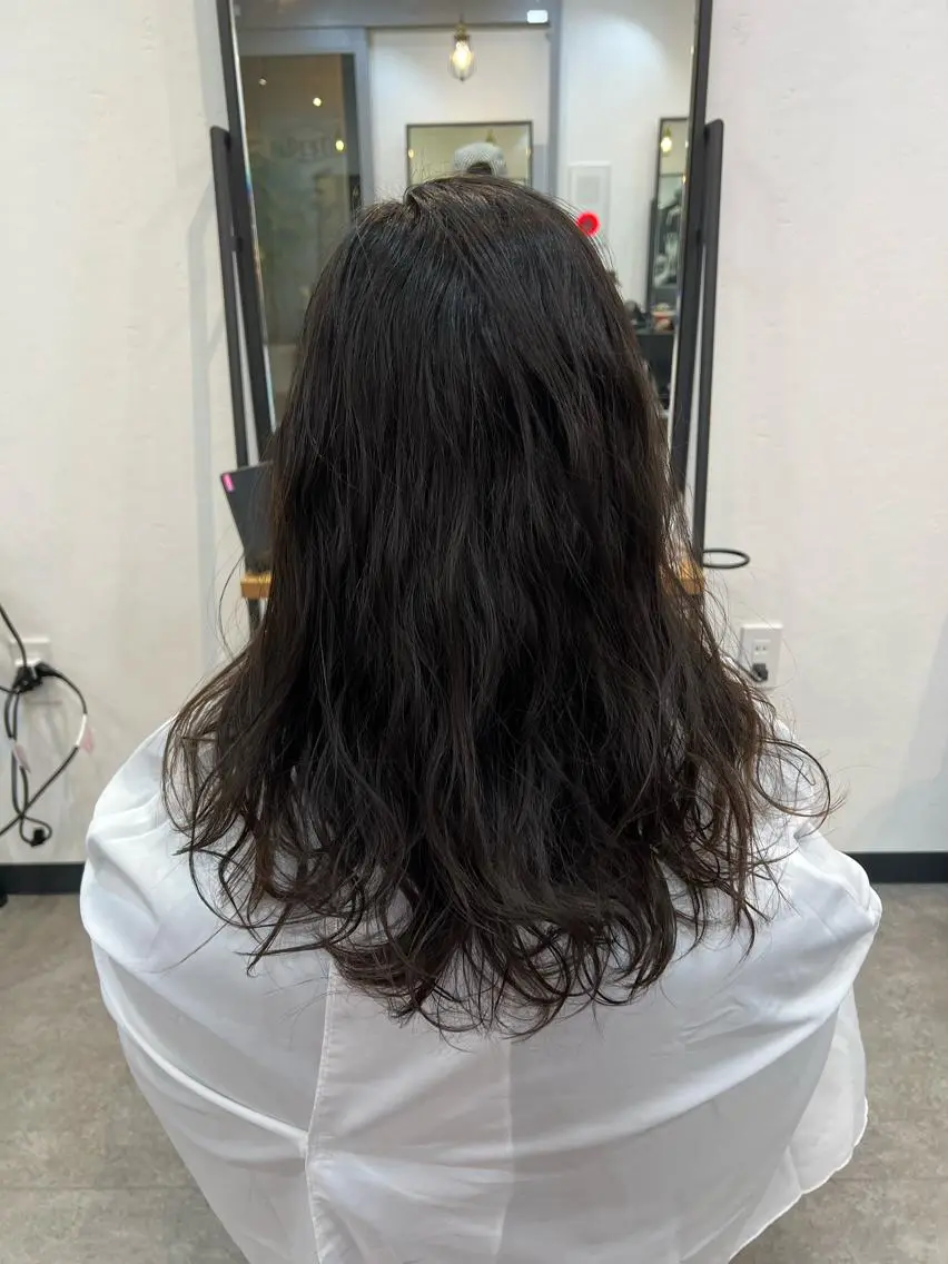 ロング パーマ 吉野 瑳桜のヘアスタイル