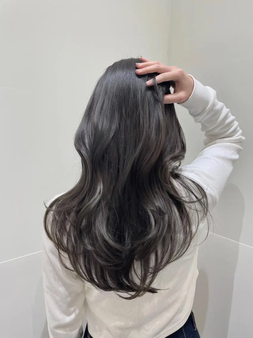 ロング 韓国風ヘア レイヤーカット カット ヘアカラー トリートメント ❤︎︎韓国ヘア❤︎︎ 𝑺𝒉𝒊𝒉𝒐のヘアスタイル