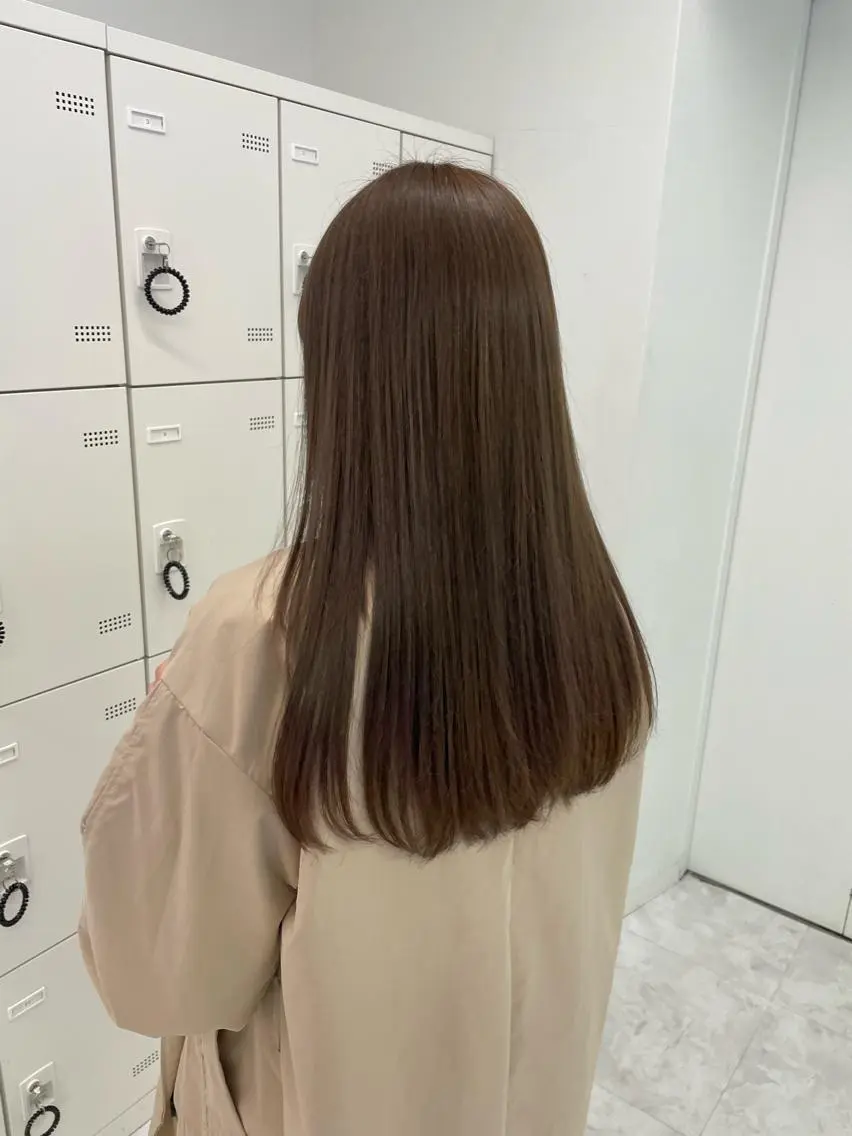 ロング カラー ハッシュカット/レイ ヤーカットArataのヘアスタイル