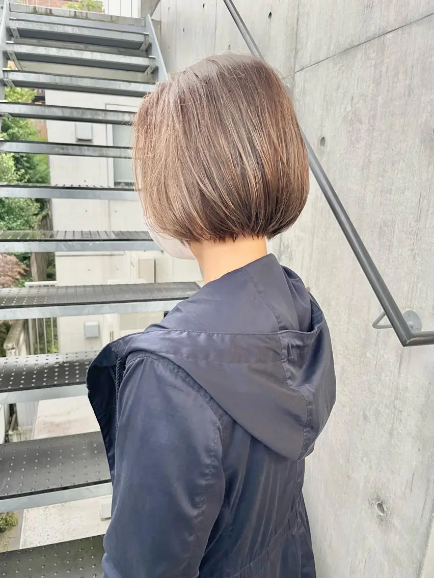 ショート カラー ショートボブ ハンサムショート アディクシーカラー イヤリングカラー ハイライトカラー カット ヘアカラー トリートメント ショートボブ髪質改善 縮毛矯正のプロ山道潤のヘアスタイル