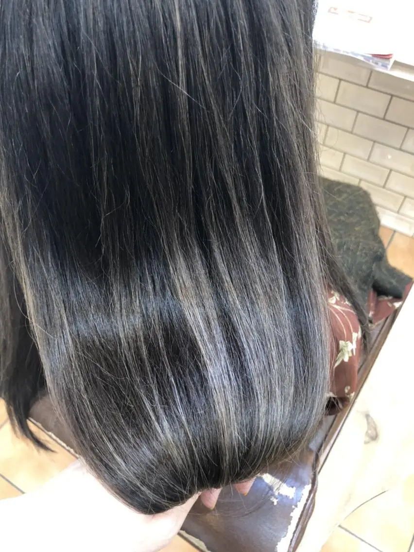 カラー ロング ベージュカラー ボブ くせ毛 ウルフカット 縮毛矯正 トリートメント 丁寧な技術が評判! nao*c tresのヘアスタイル