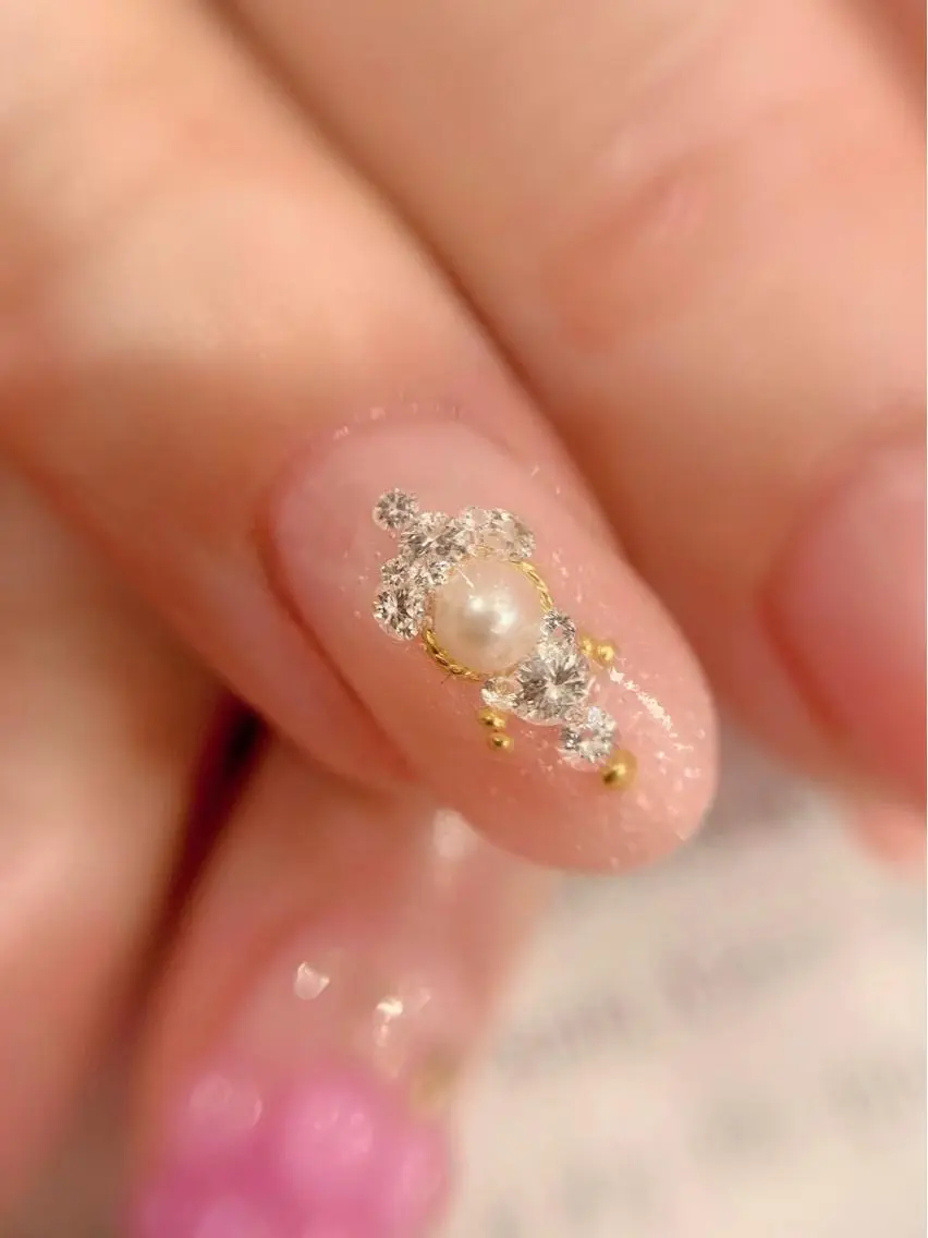 ネイル f'bloom L’ecrinのネイルデザイン