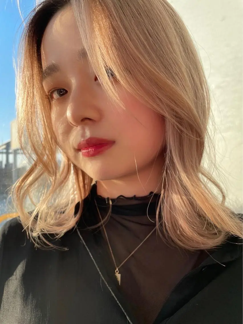 ミディアム 海外風レイヤーカット 👑店長 平松 由のヘアスタイル