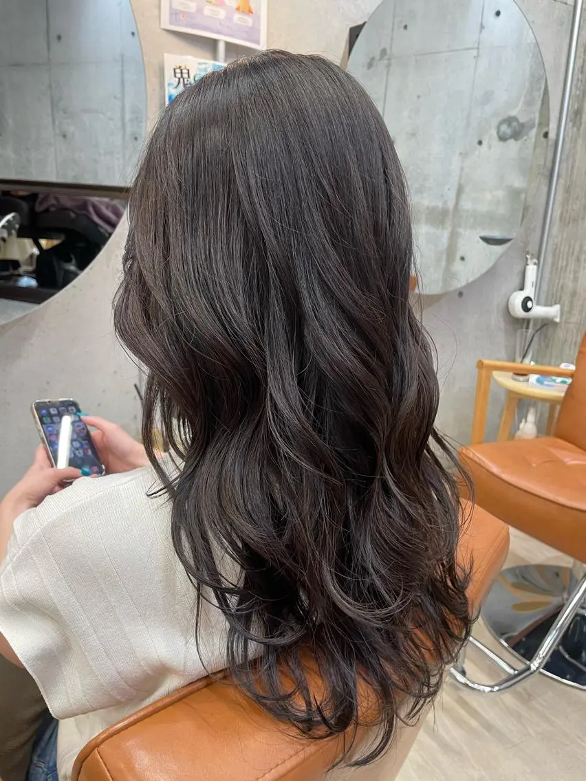 ロング カラー 透明感カラー ハイライトカラー ハイトーンカラー ボブ くびれヘア カット ヘアカラー トリートメント 東 史夏のヘアスタイル