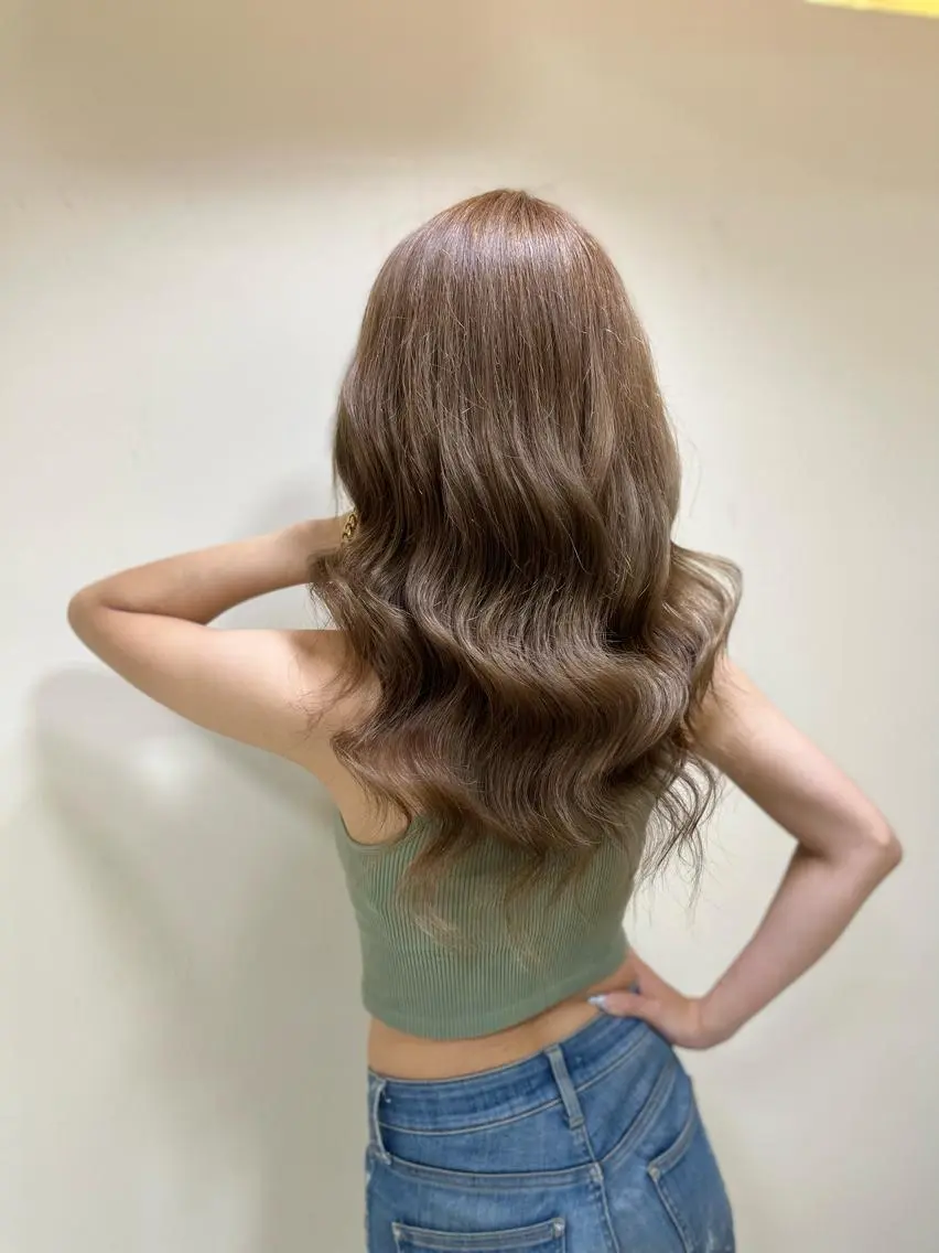 セミロング パーマ ヘアアレンジ メンズ キッズ ネイル マツエク・マツパ アイブロウ 🧡可愛い色落ち🧡 ハイトーン特化🧡のヘアスタイル