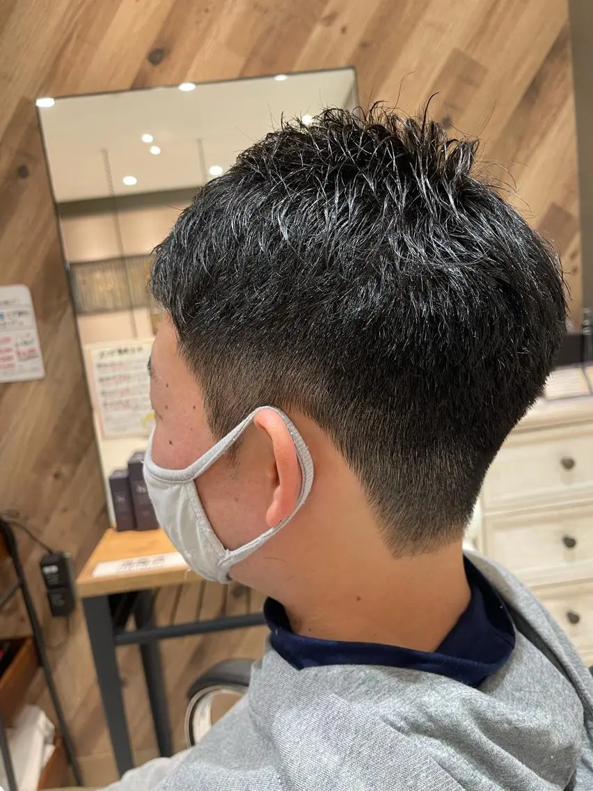 ショート ムラカミ .のヘアスタイル