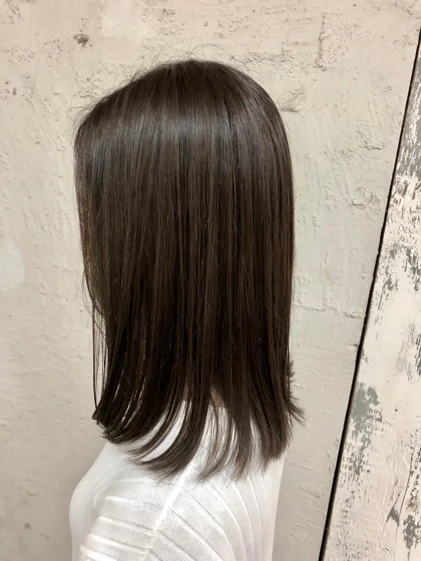 セミロング カラー グレージュ イルミナカラー 桐原 竜也のヘアスタイル