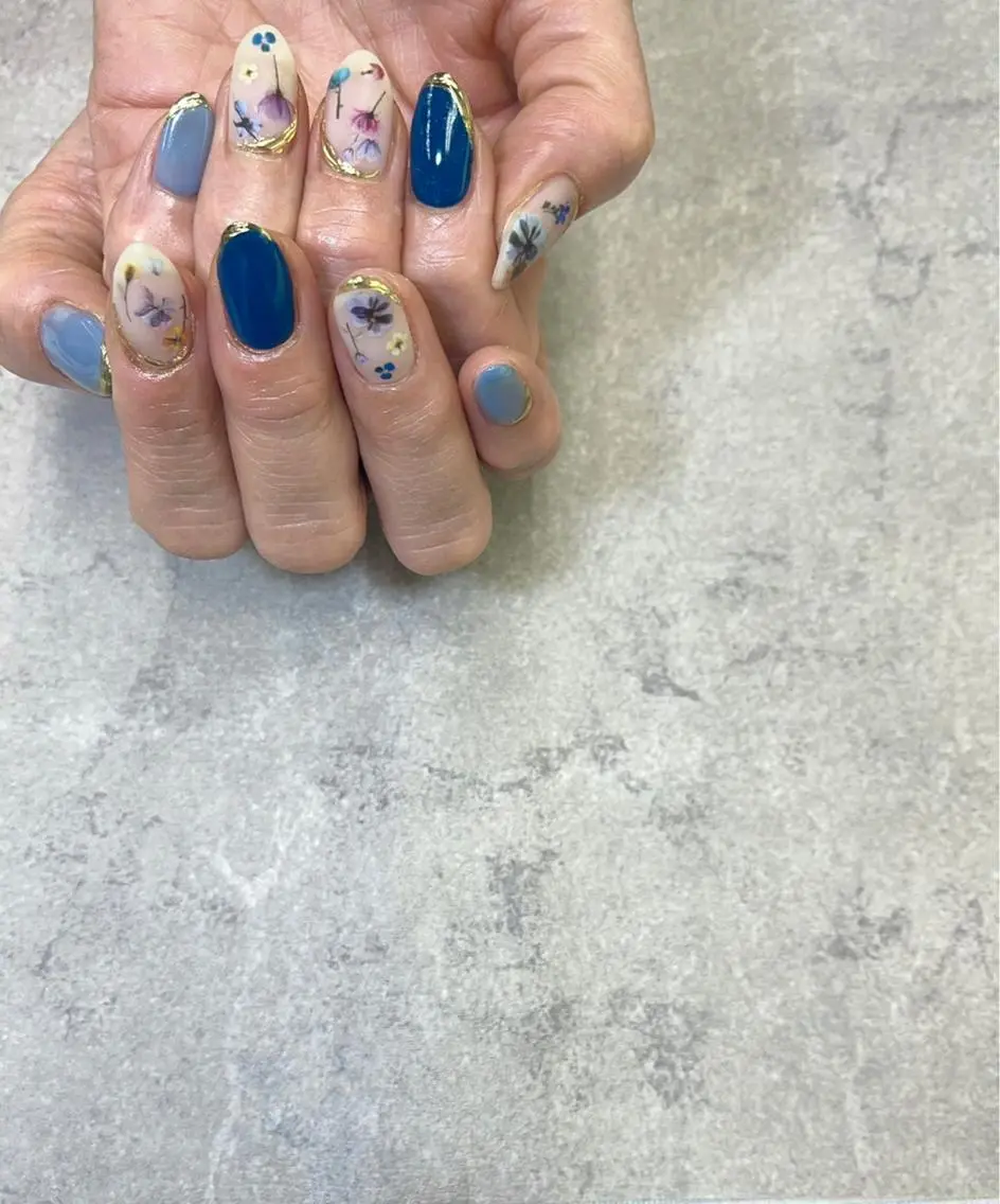 ネイル ブルー ニュアンスネイル 春ネイル FASTNAIL PLUS 新宿店のネイルデザイン