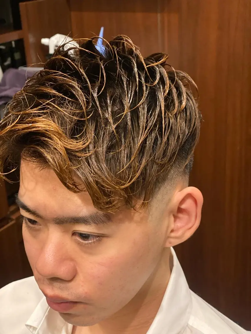 ショート パーマ メンズ フェードカット メンズパーマ 笠原 大輝のヘアスタイル
