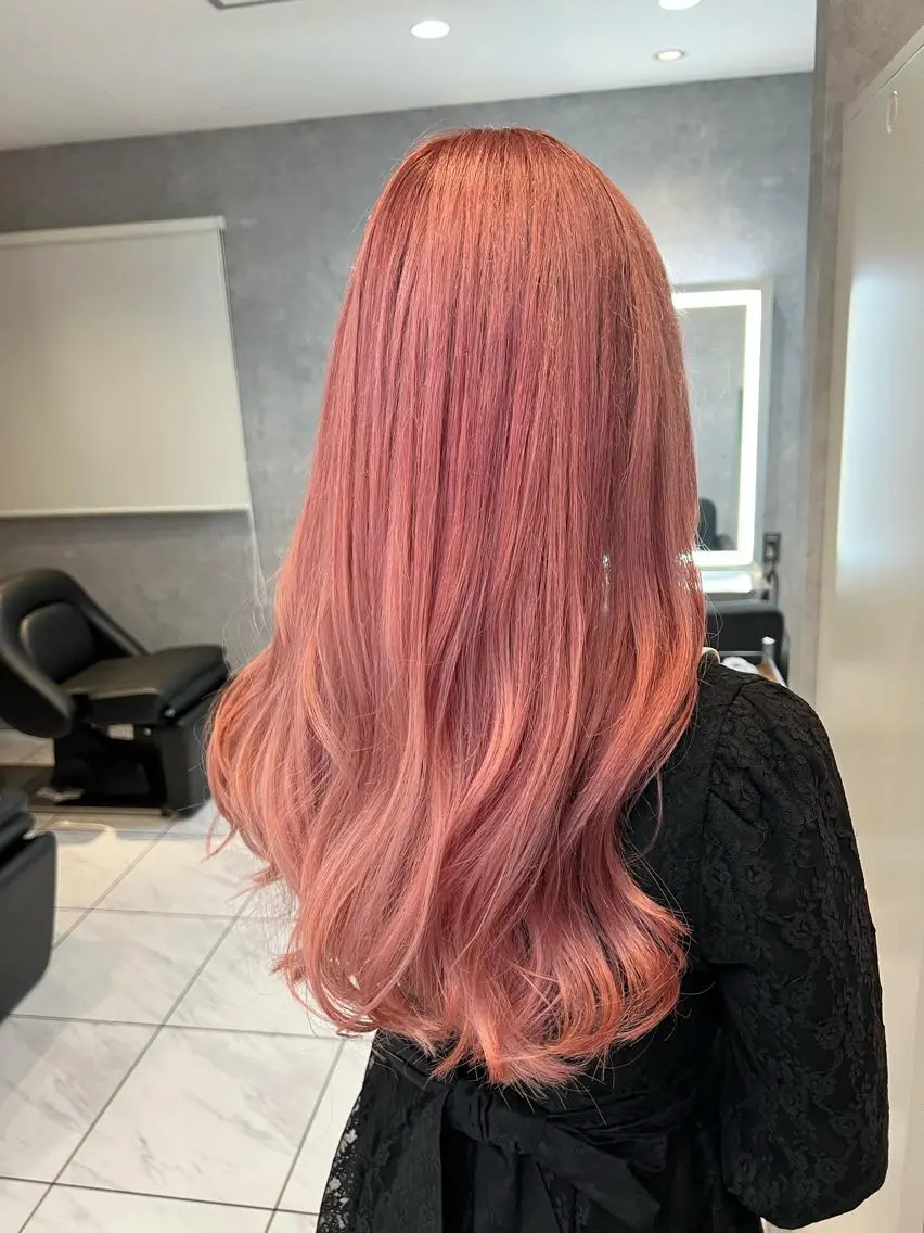 カラー SALOWIN栄 高須大貴のヘアスタイル