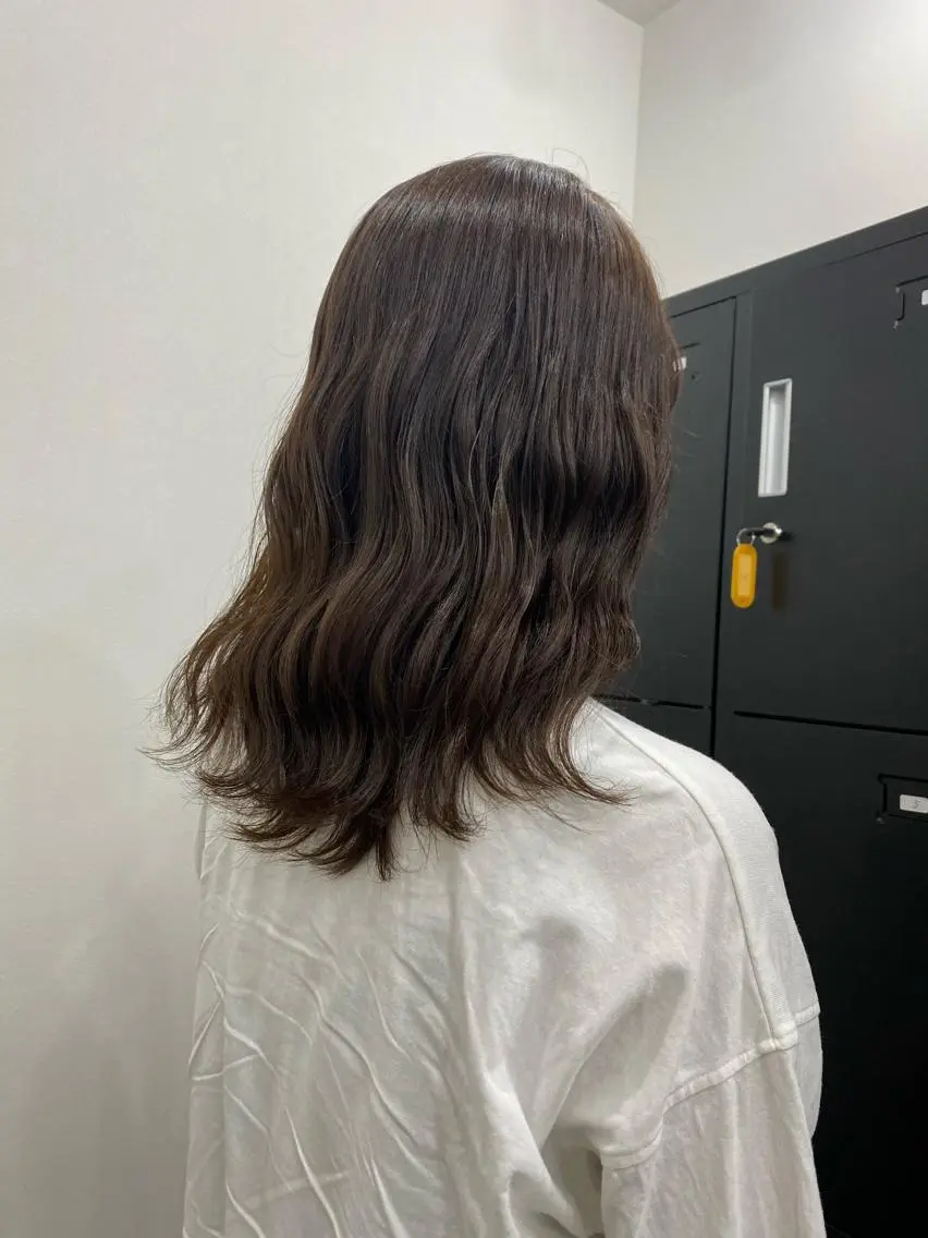 セミロング カラー botan🦖*･ amiのヘアスタイル