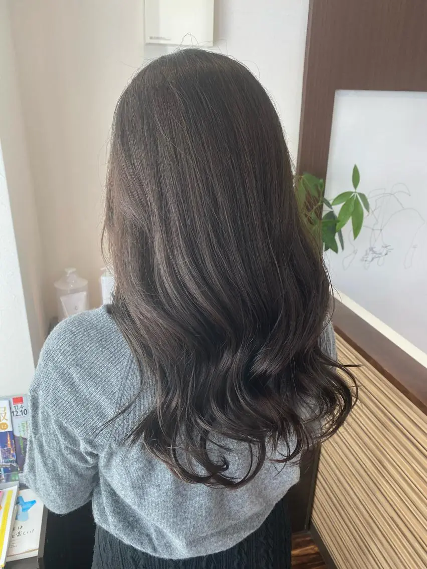 ロング カラー カット ヘアカラー トリートメント 堀内 七海のヘアスタイル
