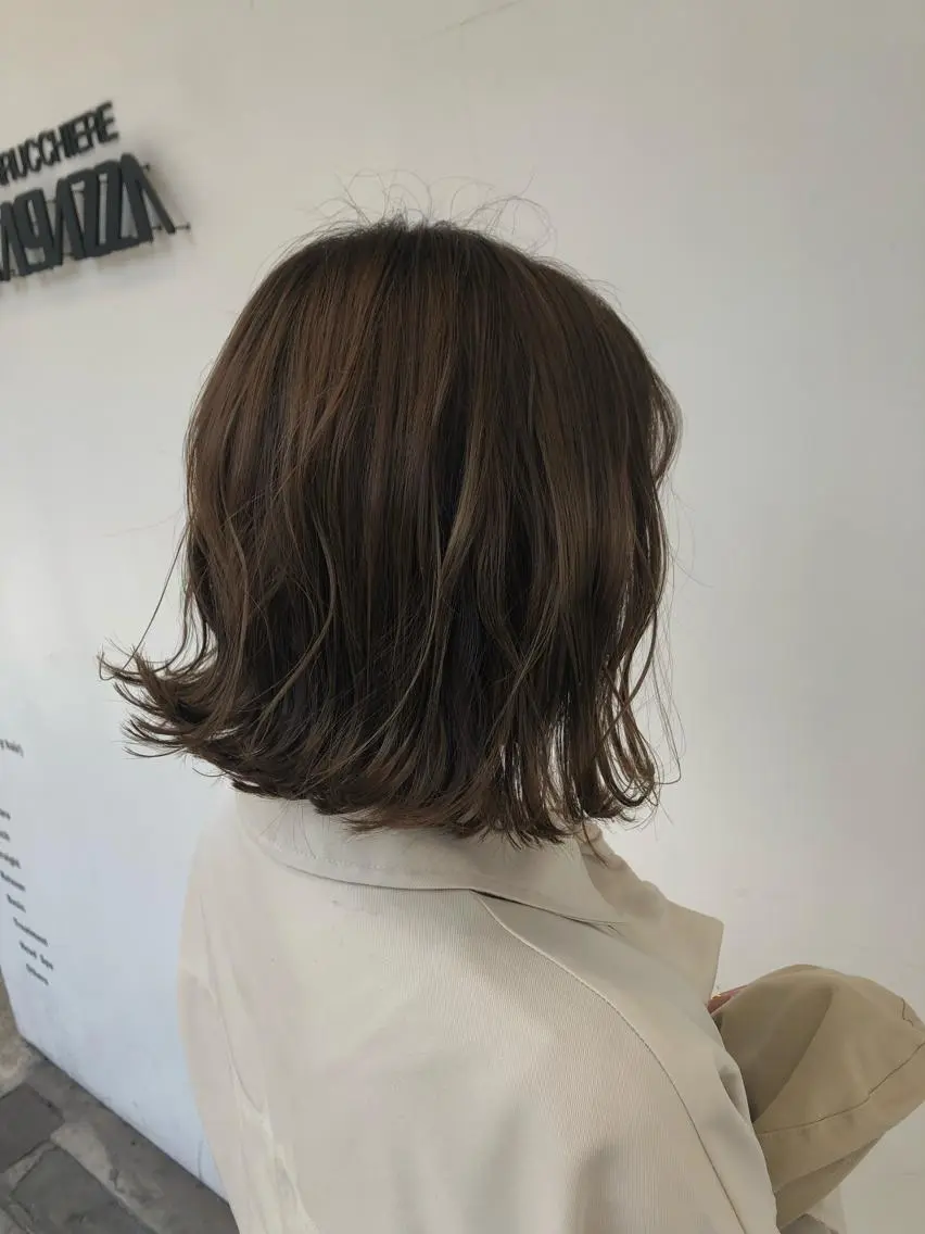 ショート カラー グレージュ 東條 克義のヘアスタイル