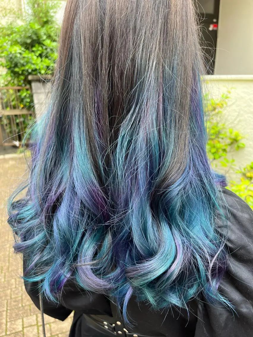 ロング カラー ショートボブ アッシュ バレイヤージュ ミストバング ベージュカラー カット ヘアカラー トリートメント 原宿サロン代表 デザインカラー伊藤卓のヘアスタイル