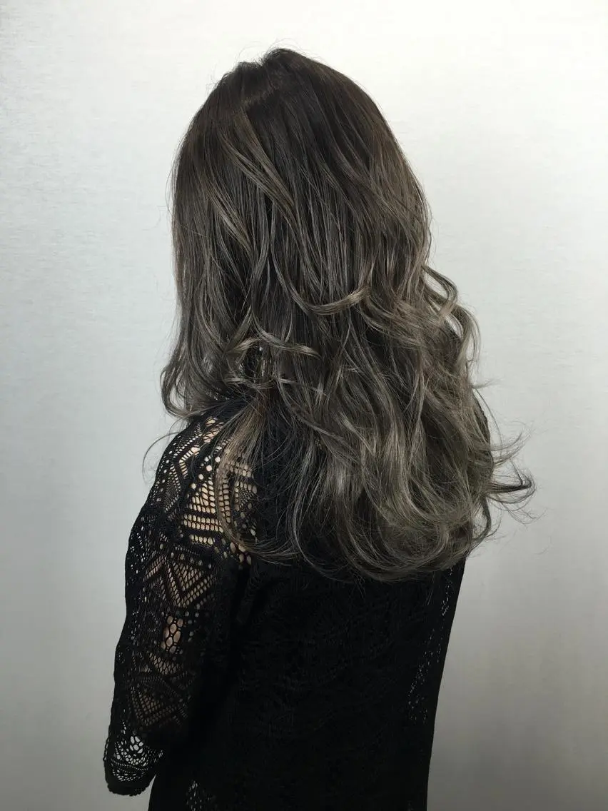 ロング カラー グレージュ ヘアカラー 🤍2nd🤍田所 美希のヘアスタイル