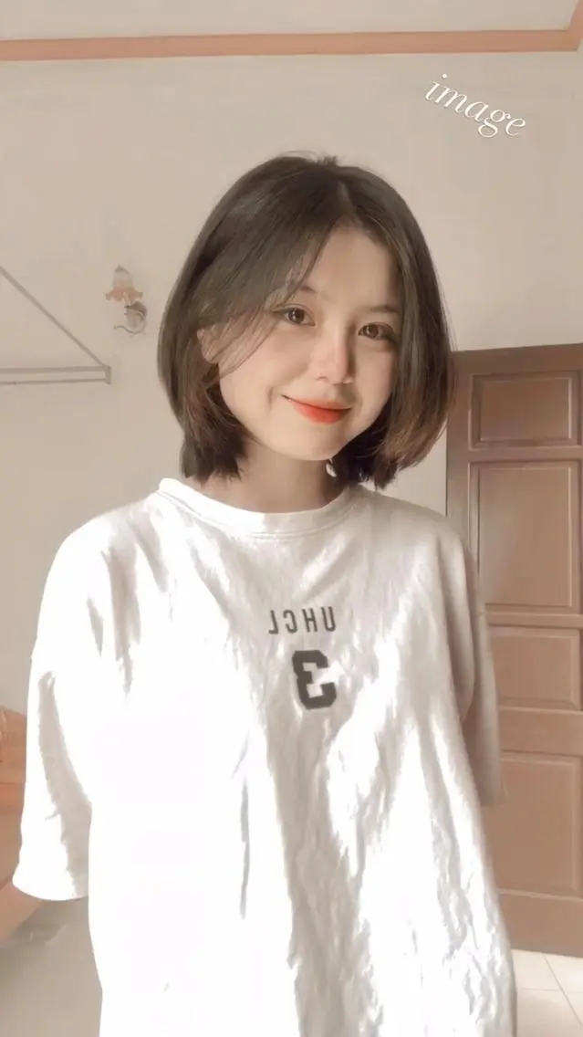 ミディアム カラー 切りっぱなしボブ ショートボブ ボブレイヤー ハイトーンカラー ボブ 🌿レイヤー/ブリー チ/🌿JINのヘアスタイル
