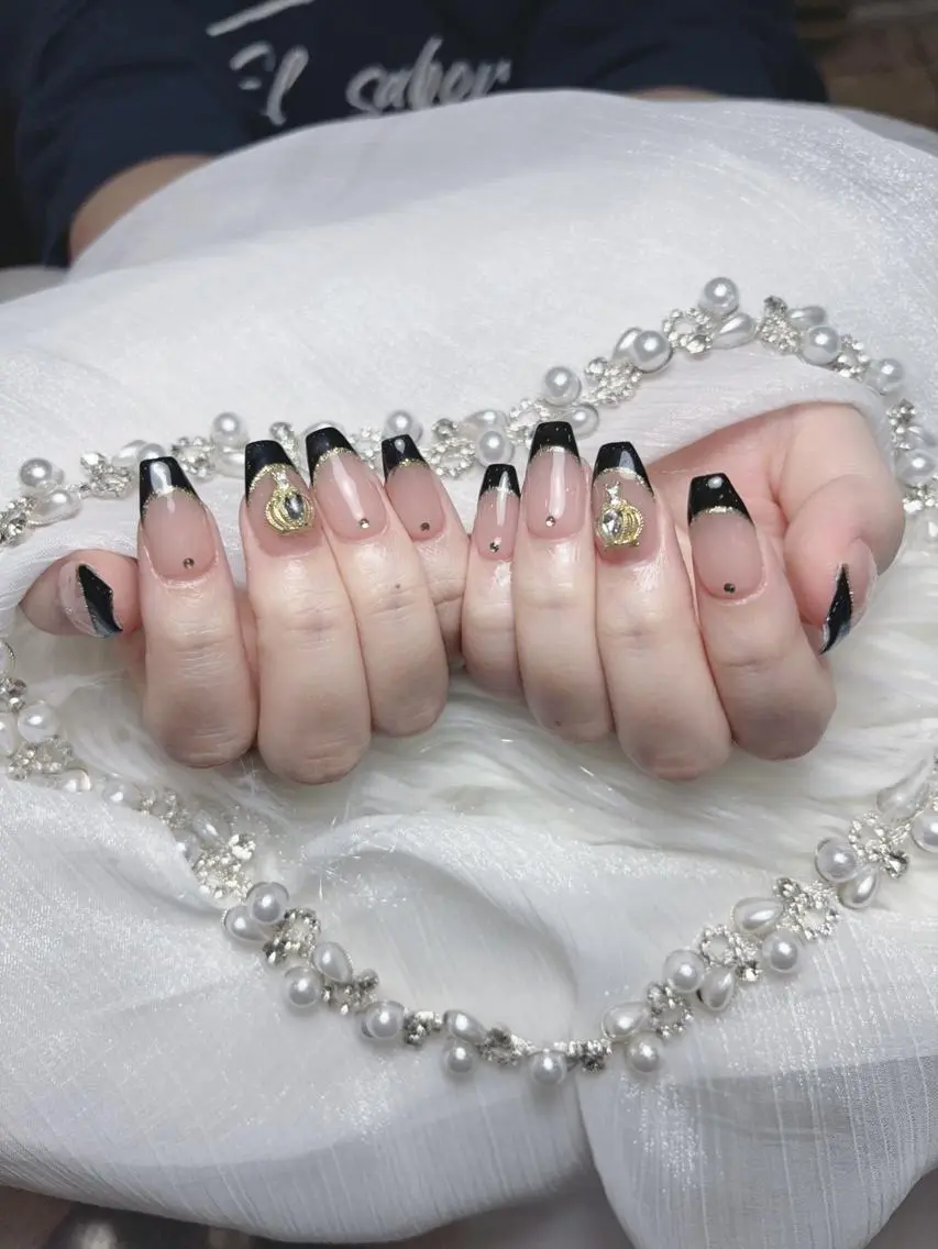 ネイル 成人式 ジェルネイル マグネットネイル 大理石ネイル(マーブル) 持ち込み ハンドネイル k.bi nailsalonのネイルデザイン