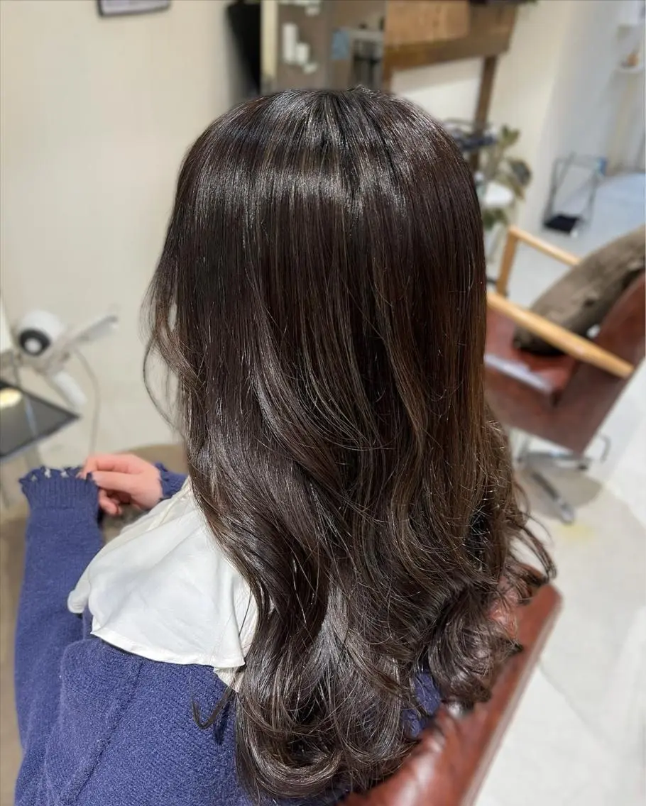 ロング ハイライト 髪質改善メニュー 長井 美佐子のヘアスタイル