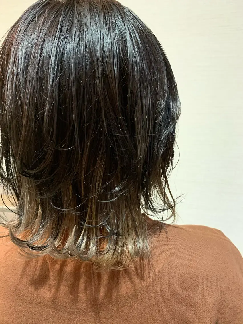 ミディアム カラー 蓮見友里 PiSTA／portのヘアスタイル