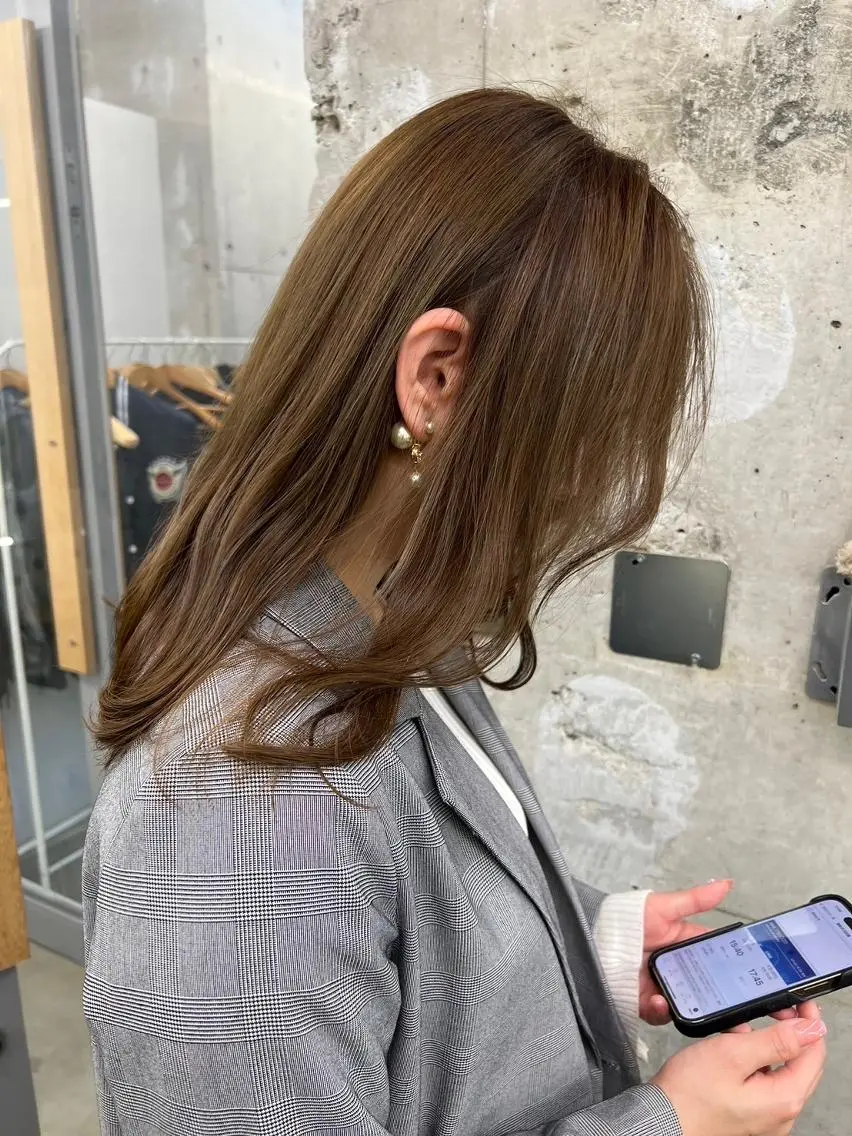 セミロング カラー パーマ ヘアアレンジ セミロングパーマ アディクシーカラー ベージュカラー ケアカラー 透明感カラー カット トリートメント ヘアケア特化型サロン newi 梅田のヘアスタイル