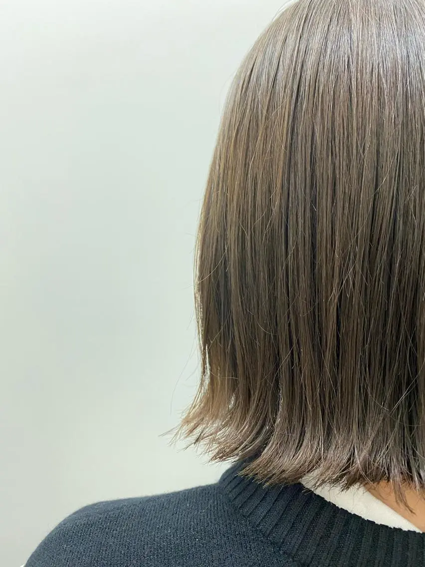 ショート カラー アッシュ アッシュブラウン ブラウンカラー 杉山 莉香のヘアスタイル
