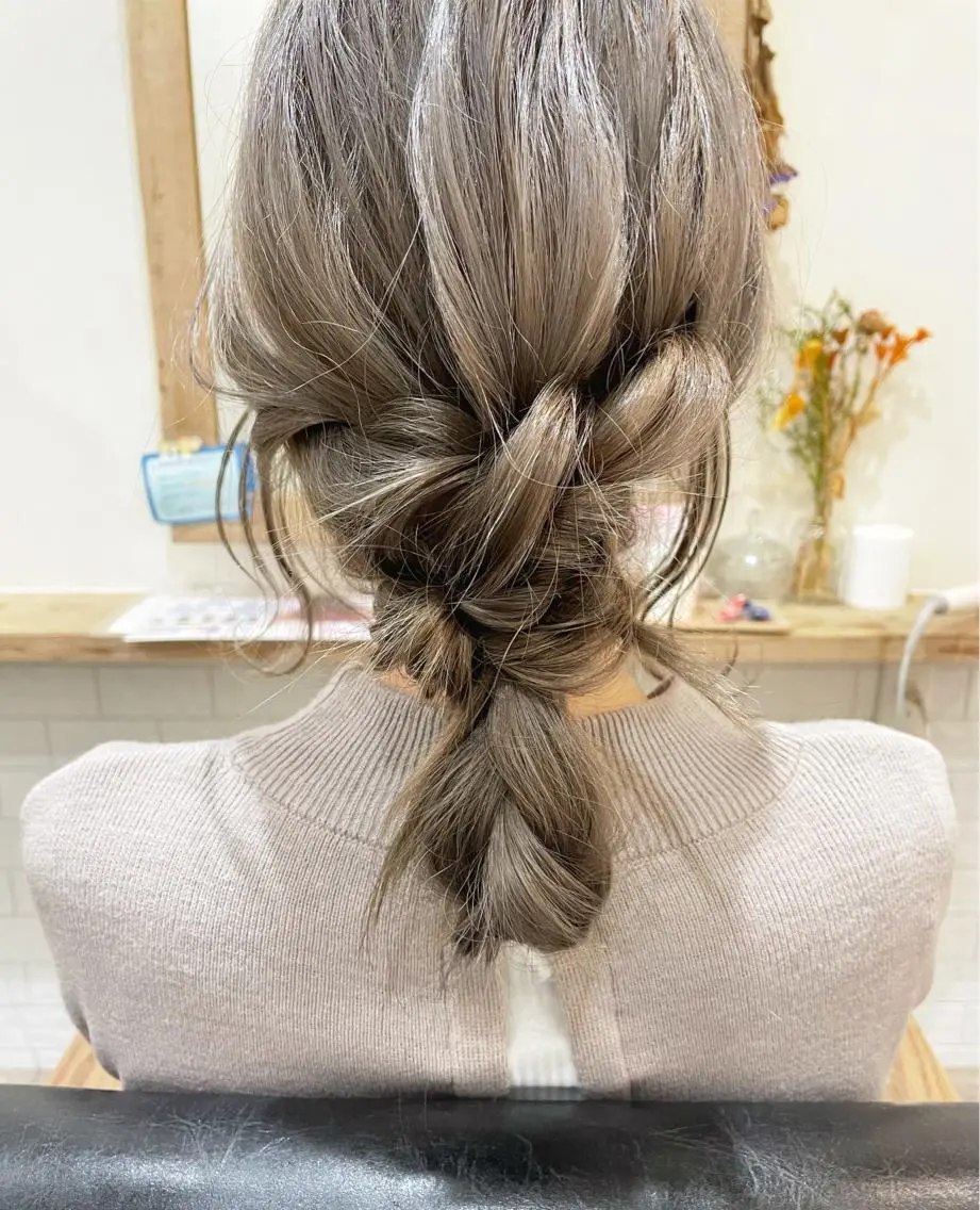 ロング カラー ヘアアレンジ 空きあり💛 miho  大国町のヘアスタイル