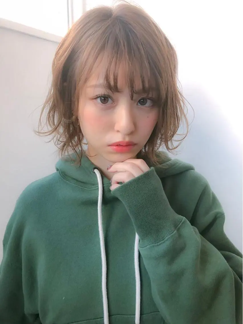 ショート カラー ヘアアレンジ 🩰透明感カラー♡ UTA🩰のヘアスタイル