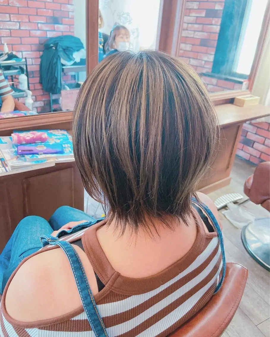 ショート カラー 眞壁 華子のヘアスタイル