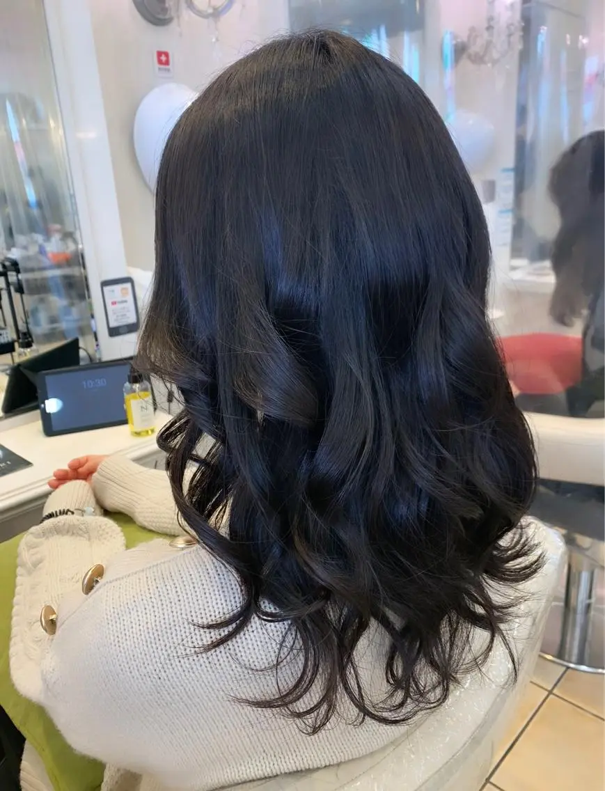 ロング カット トリートメント 岩本 菖のヘアスタイル