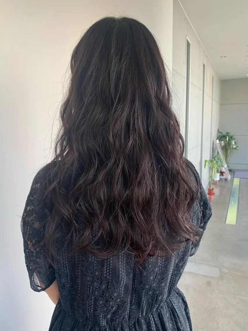 セミロング おせ ちさとのヘアスタイル
