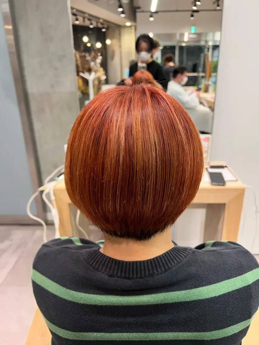 ショート カラー ハイライトカラー ハイライト 🌞レイヤー×カラー 前川那津美🌞のヘアスタイル