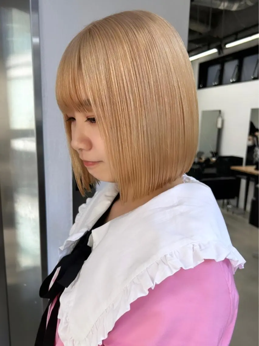 ミディアム カラー ベージュカラー ブリーチ ブロンド ケアブリーチ ダブルカラー カット ヘアカラー トリートメント 🧸艶々韓国ヘア 🧁mizunaのヘアスタイル