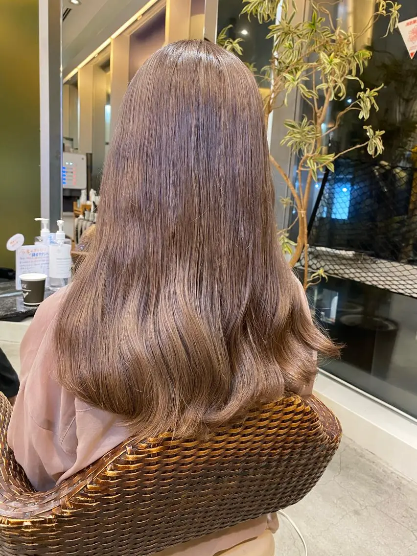 セミロング カラー ベージュカラー ブリーチ ミルクティーベージュ ヘアカラー トリートメント ✂韓国レイヤー 🦋みやび🪽のヘアスタイル